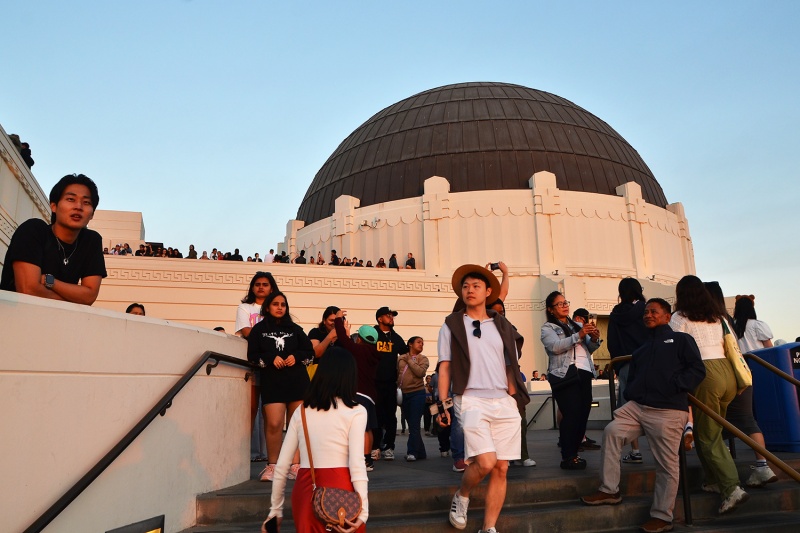 Plik:Griffith Observatory (Los Angeles)-6.jpg