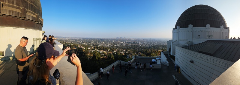 Griffith Observatory (Los Angeles)-panorama.jpg