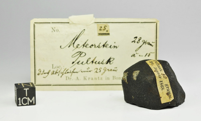 Plik:Pultusk (Krantz2, Tomasz Jakubowski Meteorites Collection).jpg