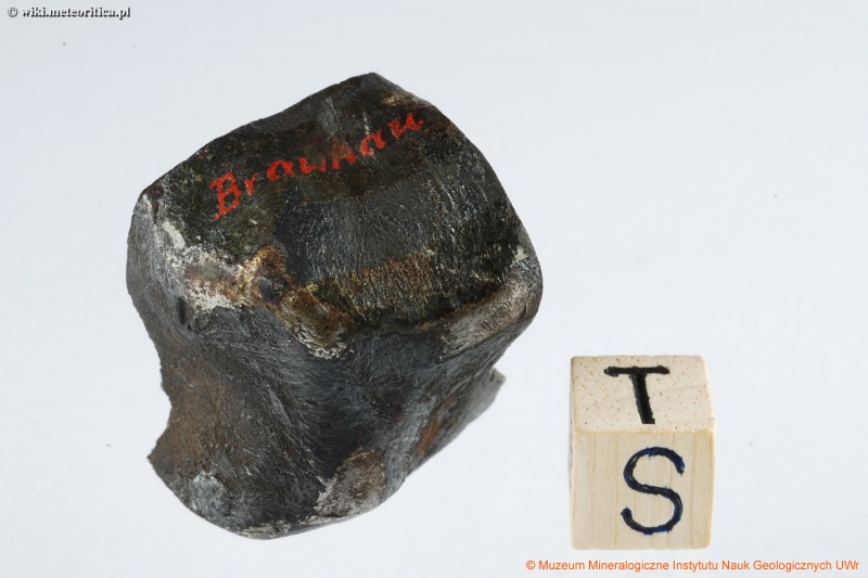 Plik:Braunau (Muzeum Mineralogiczne UWr) 2.jpg