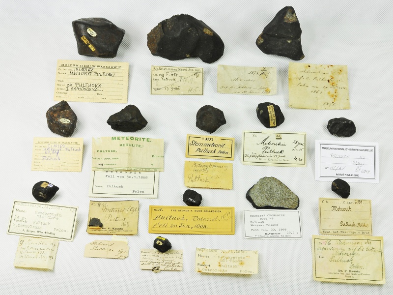 Plik:Pultusk (Tomasz Jakubowski Meteorites Collection).jpg